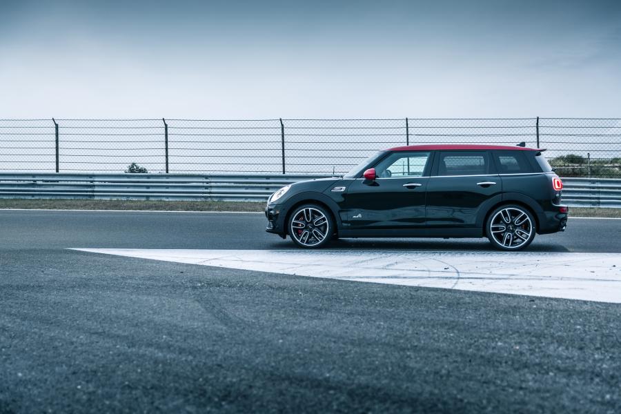  Mini John Cooper Works Clubman 2016 года  (WW) (фото 6 из 102)